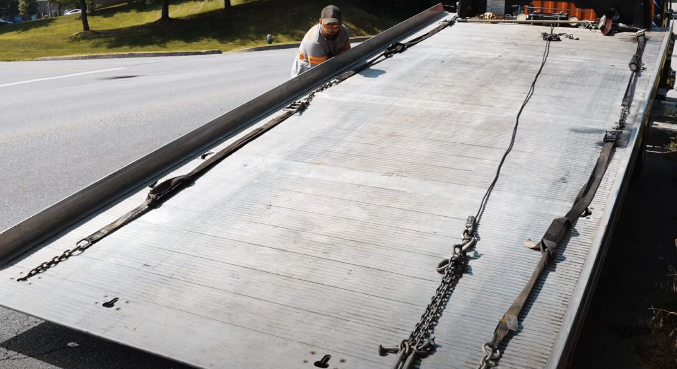 Long-Distance Towing in Brookline, MA